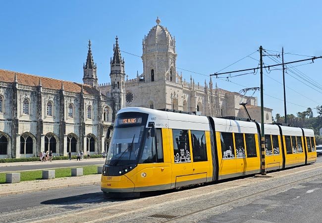 Lisbon Unveils Holiday Transport Schedule