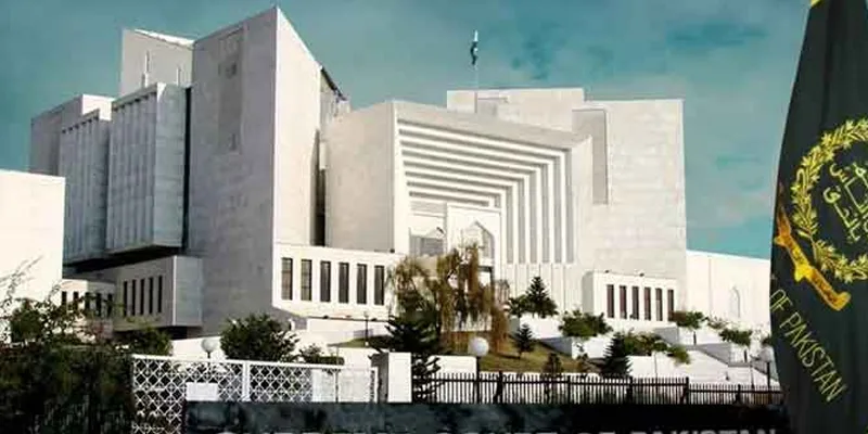لوگوں کا کور کمانڈر ہاؤس جانا سکیورٹی بریچ، کسی فوجی افسر کا ٹرائل ہوا؟ سپریم کورٹ