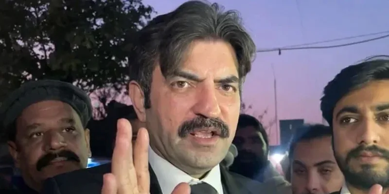 سپریم کورٹ میں لڑائی؛ شیر افضل مروت کے خلاف کیس کا محفوظ فیصلہ جاری