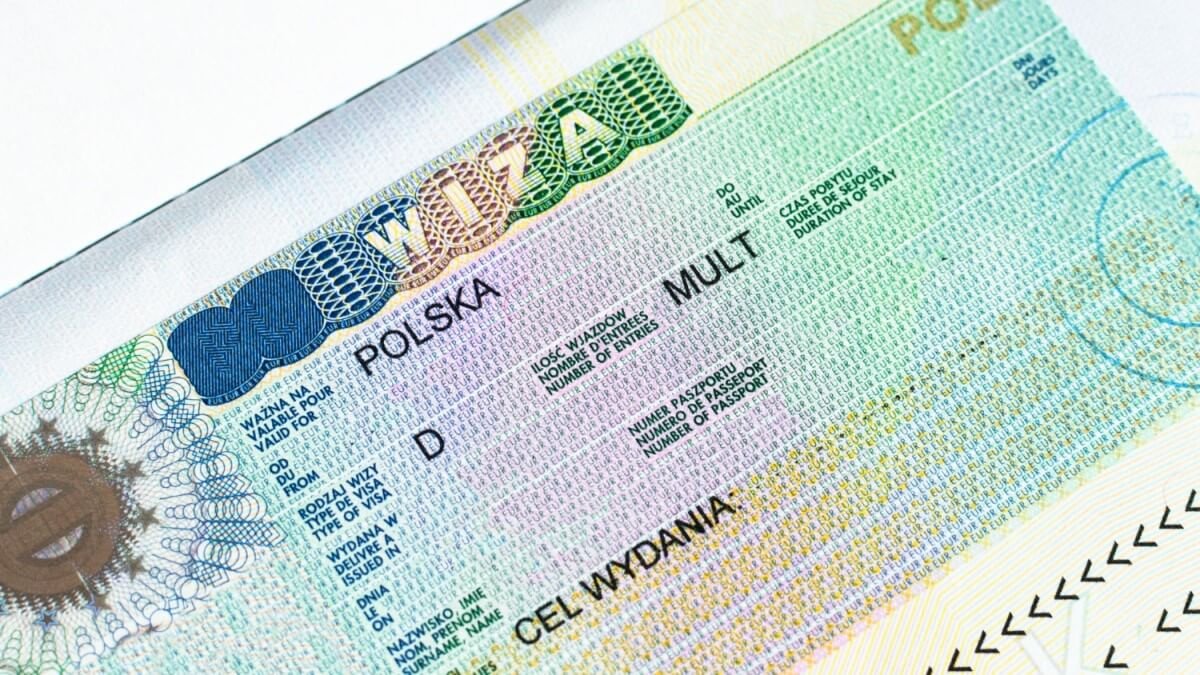 Poland to Launch Special System That Blocks Intermediaries From Exploiting Visa Appointments