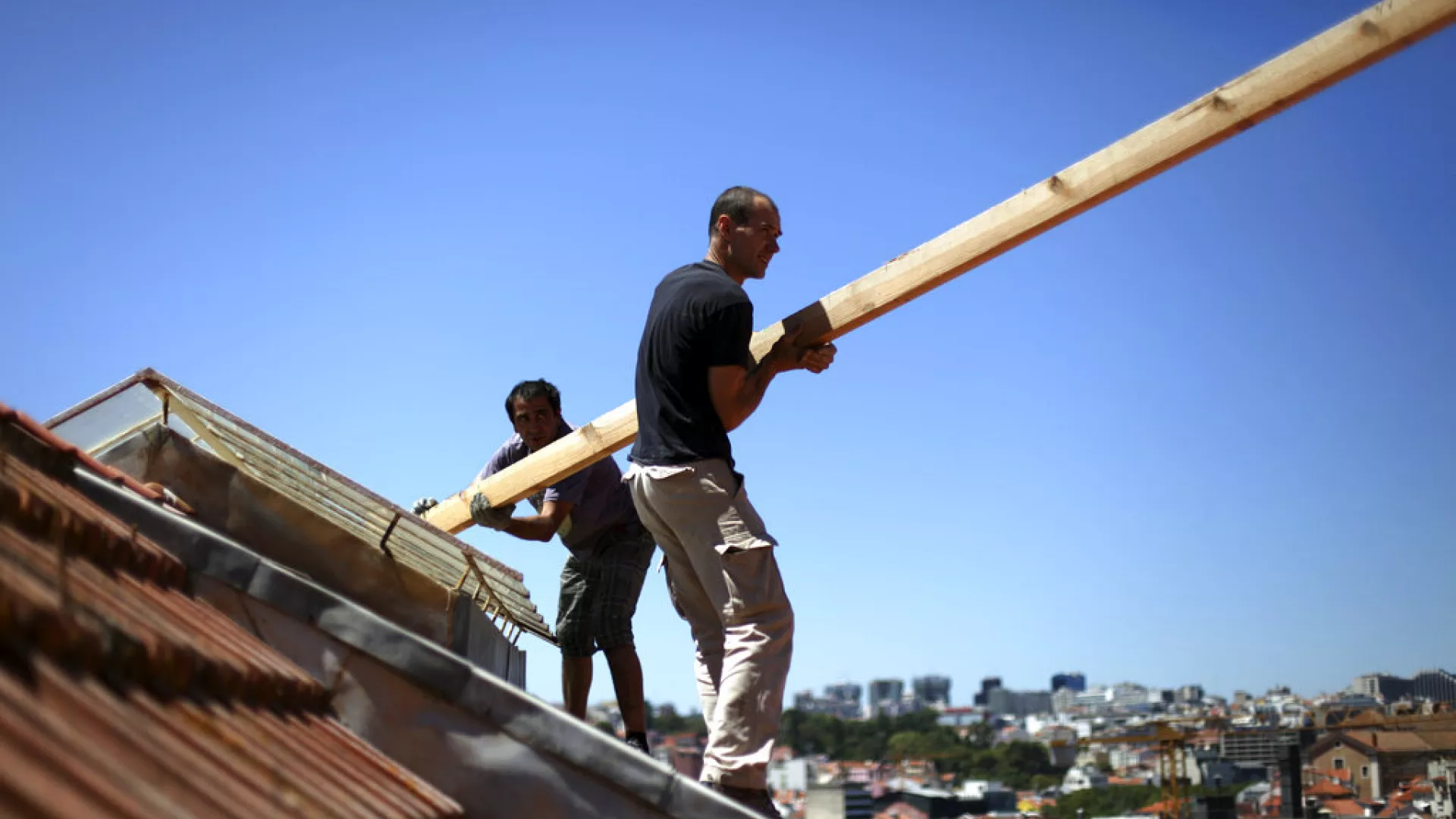 Portugal’s unemployment rate hits its lowest level in more than two years