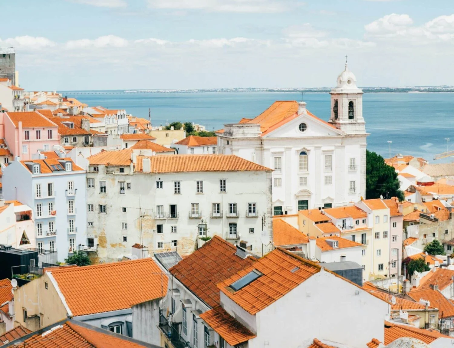 Lisbon bans “AL” short-term rentals in 19 neighborhoods and eight parishes