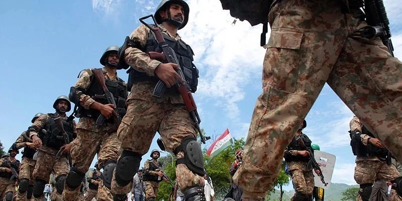کیا واقعی پاکستان آرمی میں بڑی تعداد میں لوگوں نے استعفے دینا شروع کردیئے ہیں؟ حقیقت سامنے آگئی