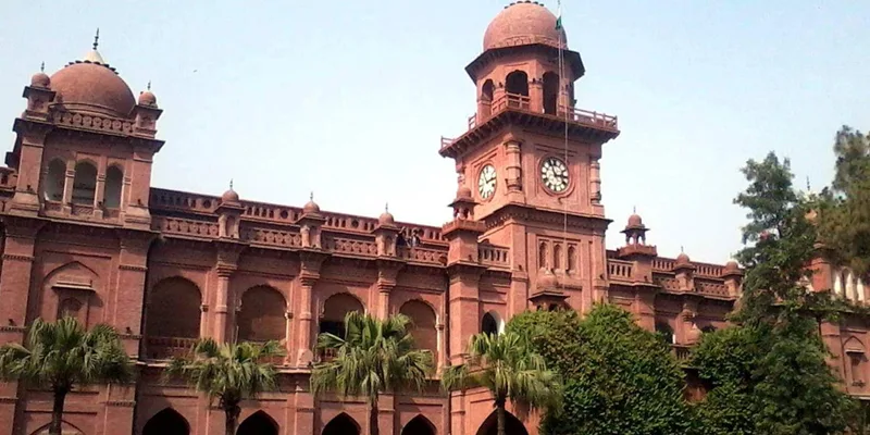 پنجاب یونیورسٹی کے 12 اساتذہ کروڑوں کی سکالرشپس لے کر فرار ہو گئے