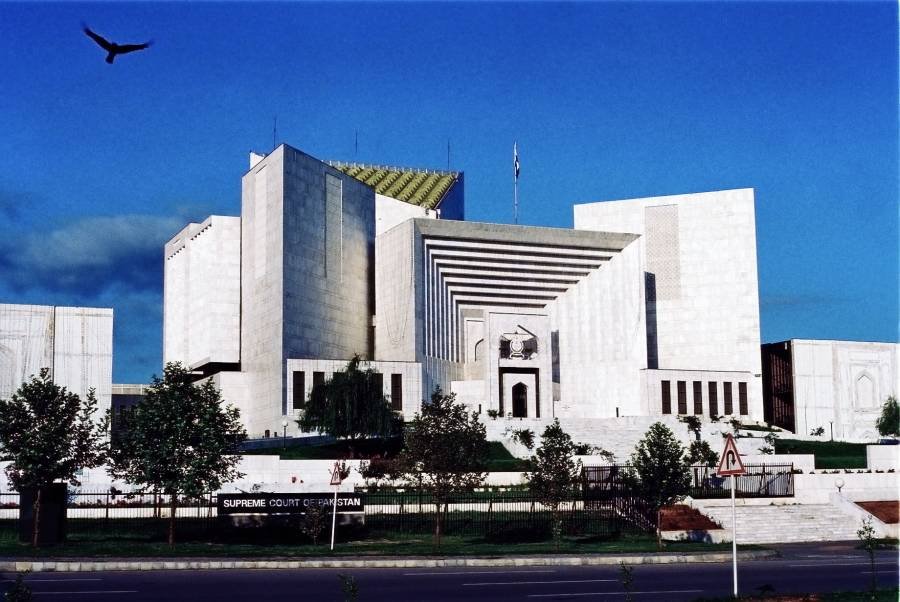 محبت میں ہار کر جیتنے کا تجربہ تو  آپ کا ہو سکتا ہے ،جسٹس جمال مندوخیل  کا وکیل سنی اتحاد کونسل   کو مسکراتے ہوئے جواب