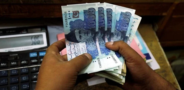 بجٹ میں تنخواہوں اور پنشن میں اضافے سے متعلق اہم خبر